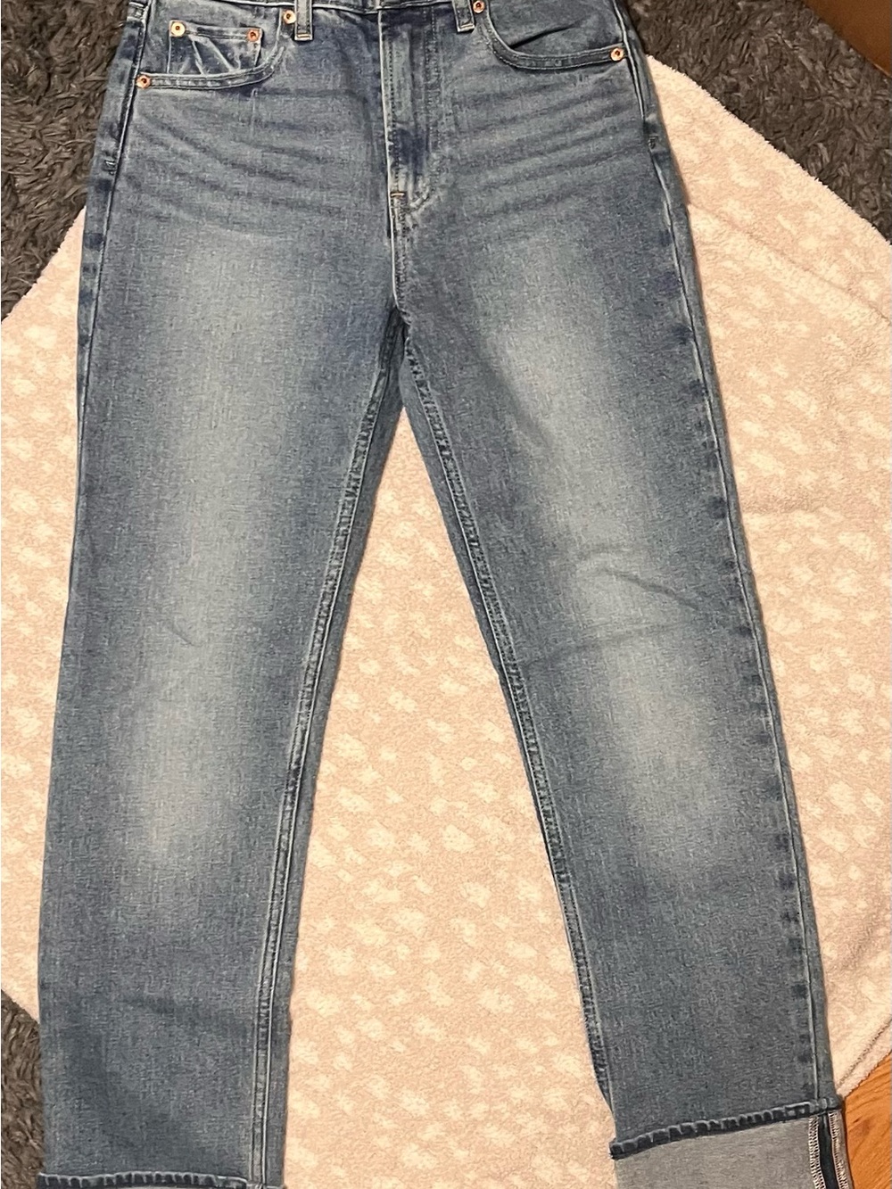 GAP Women's 90’s Straight High Rise Cuffed Jeans - Light/Medium Blue Wash 26/2 R - Picture 2 of 5